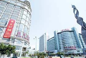 ���I���^